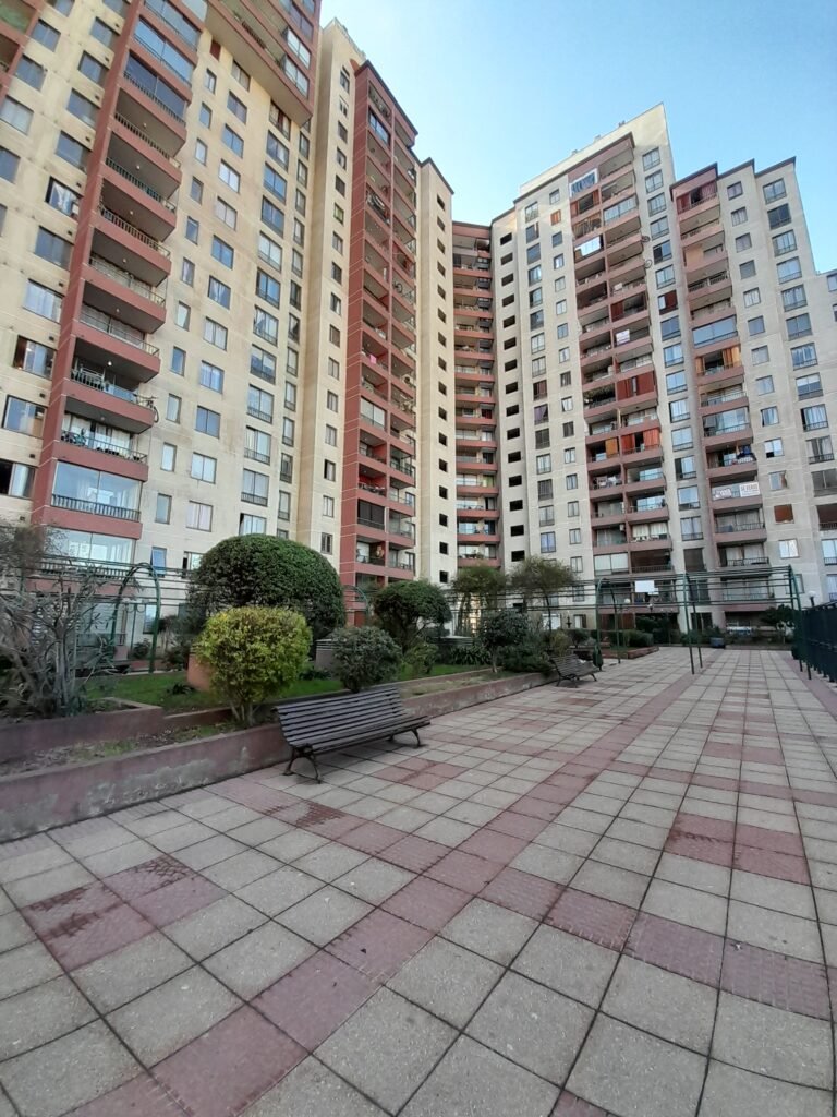 se arrienda departamento